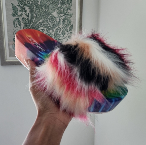 Faux Fur Tie Dye Platform Slides Red Multi - Picture 5 of 10